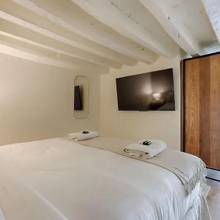 Mykeypers - Amazing Duplex 2br/6p - Bastille / Marais 3